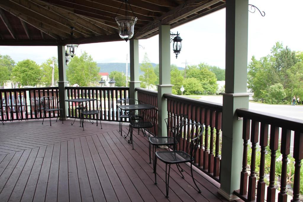 Lynwood Inn Baddeck Inlet Eksteriør billede